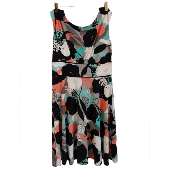 dressbarn Dresses & Skirts - Floral Sleeveless Dress - Multicolor